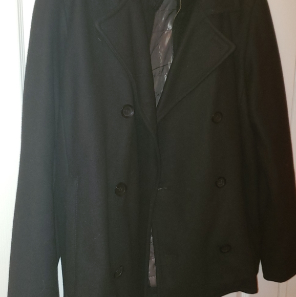 Pea coat in great condition slightly warn. - Picture 2 of 5